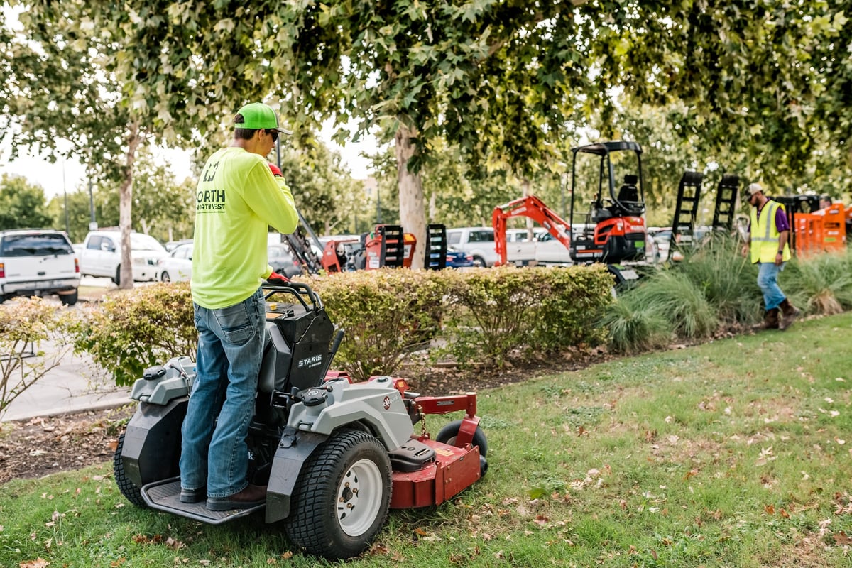 commercial landscape maintenance lawn mowing 